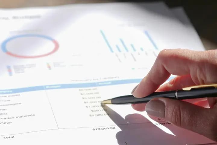Credit Marketing Officer: Pengertian, Tugas, Skill, Gaji