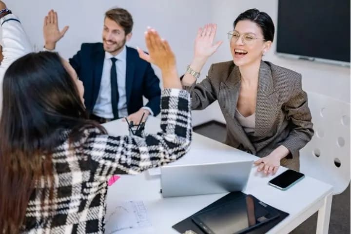 10 Ide Employee Engagement Program dari Perusahaan