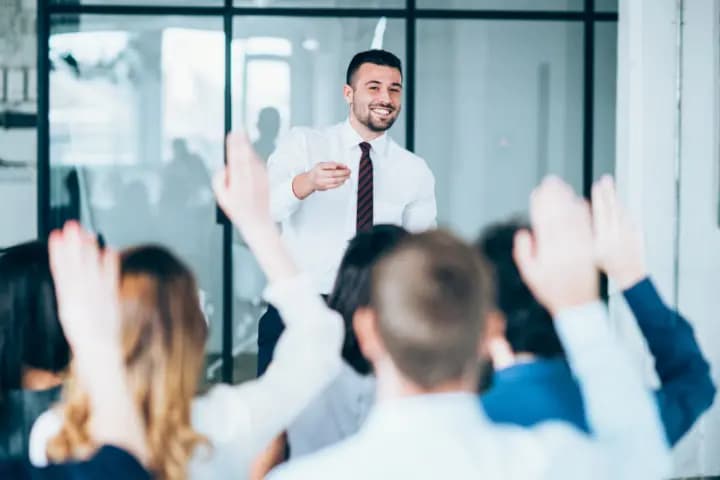 Cara Melakukan Sales Training Retail dengan Efektif