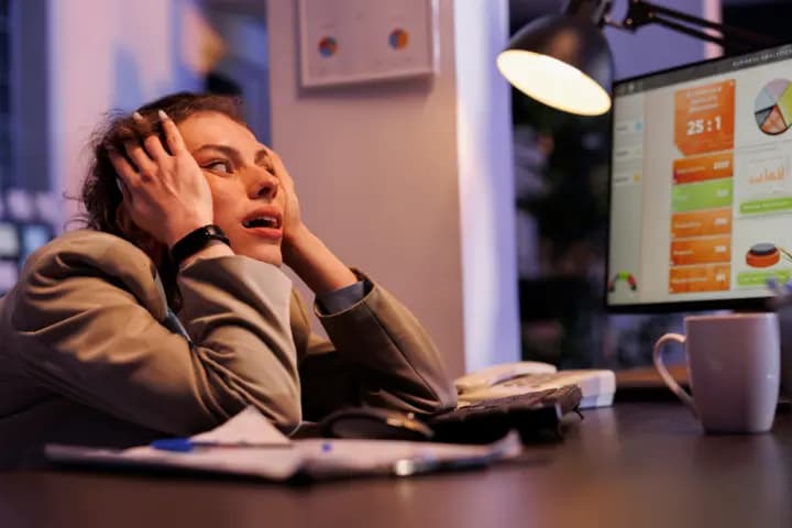 Tips Membuat Karyawan Nyaman Saat Lembur Kerja