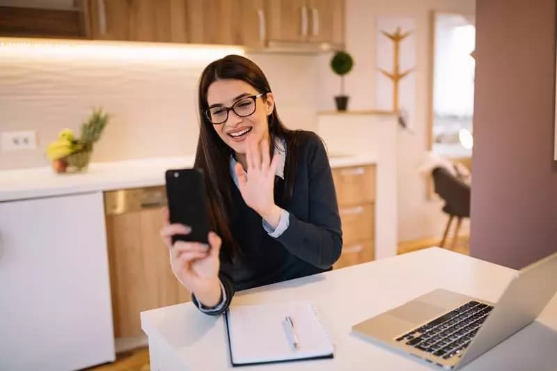 Cara Sistem Absensi Online Dalam Mengelola Absensi Karyawan