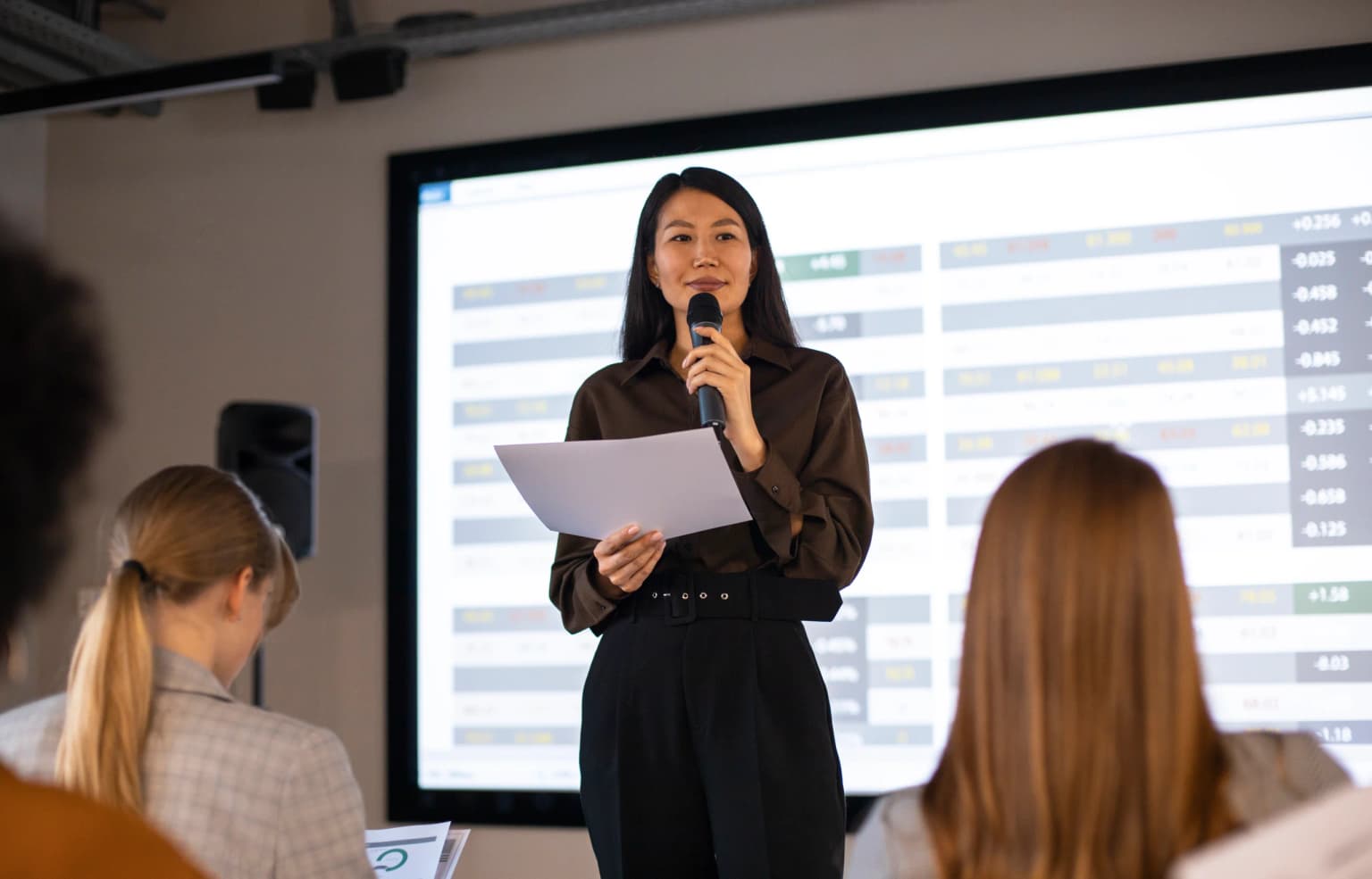 5 Teknik Public Speaking yang Dapat Dipelajari Karyawan