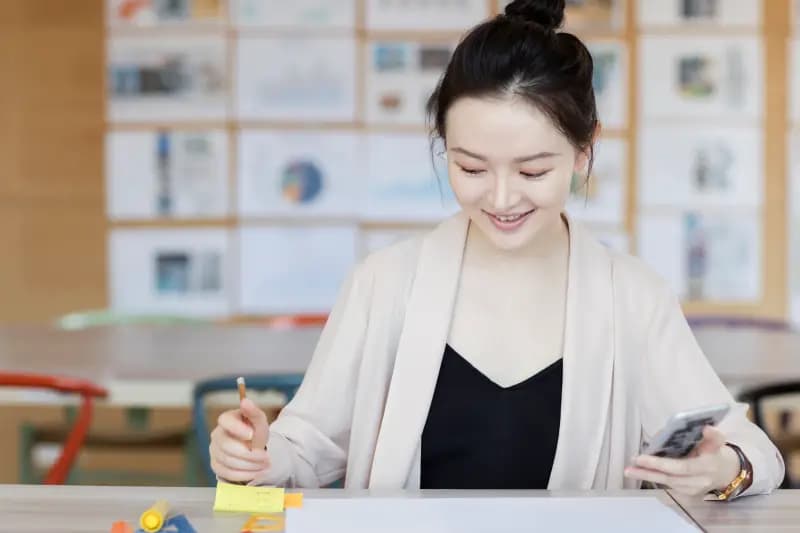 Mobile Learning (M-Learning): Pengertian, Keuntungan, Perbedaannya dengan E-Learning