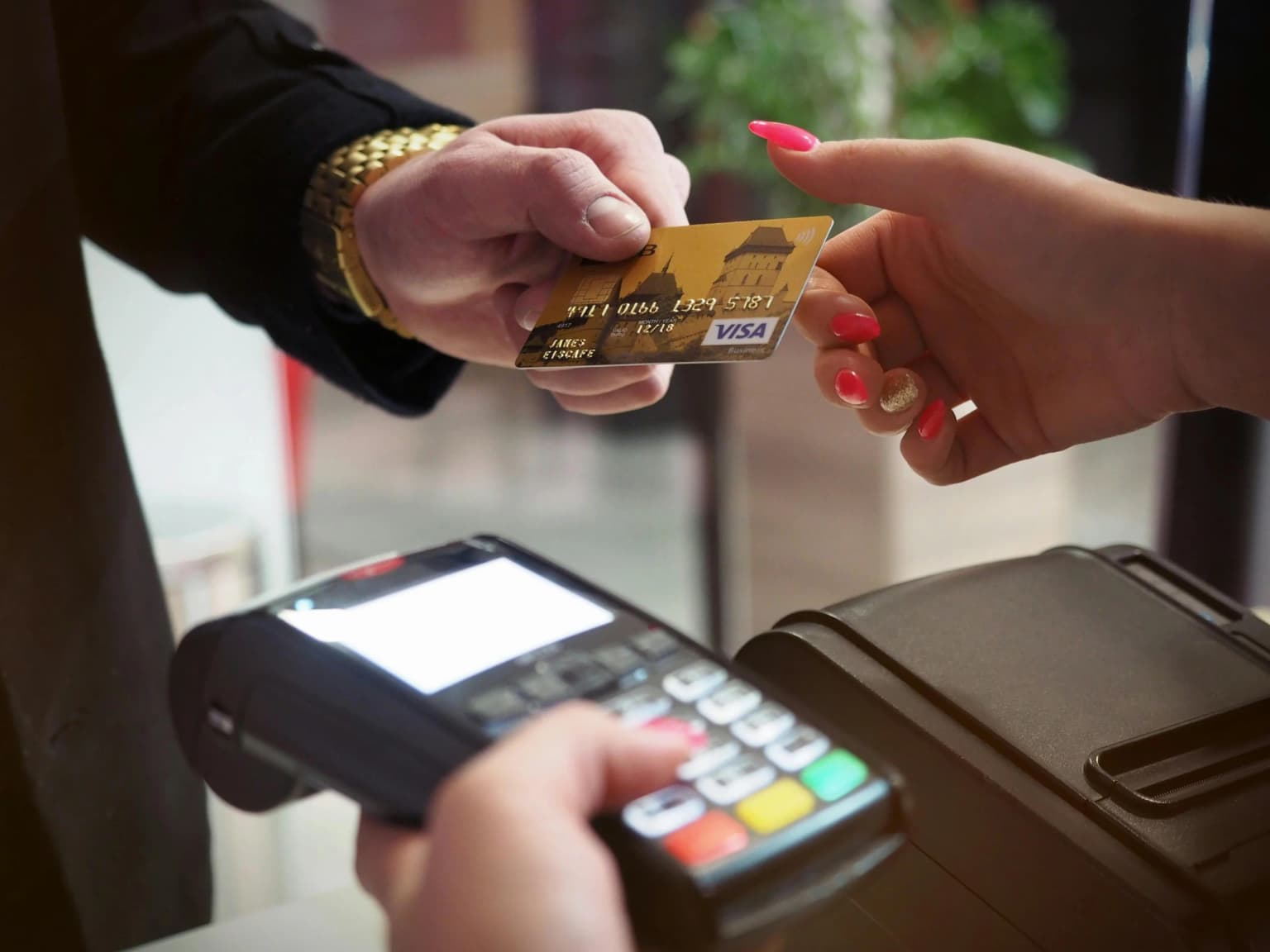 Mengenal Pembayaran Cashless untuk Gaji dengan Software Payroll