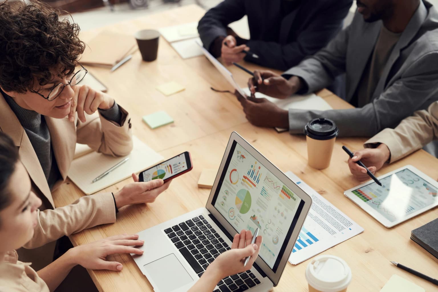 HR Analytics: Pentingnya Data dan Analisis dalam Dunia Profesional HRD