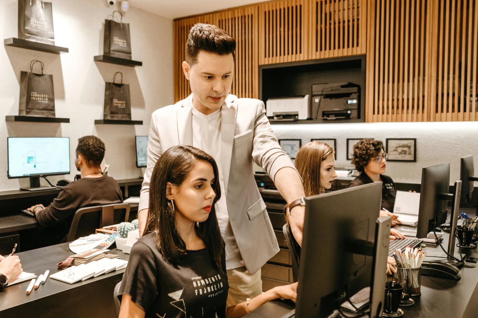 Menyusun Vestibule Training Menggunakan Software HRD LinovHR