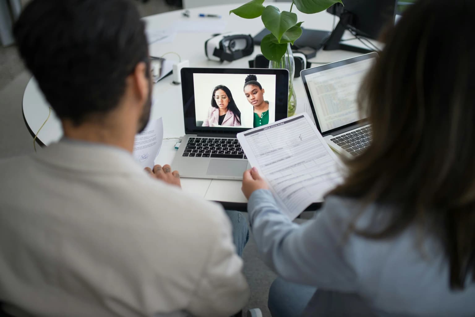 Employee Evaluation Online: Pengertian dan Manfaatnya untuk Penilaian