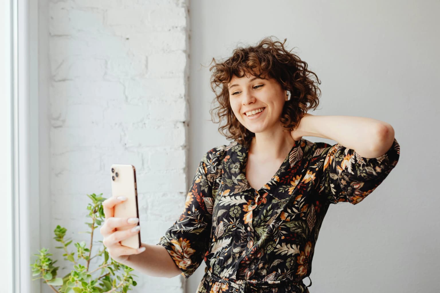 7 Kelebihan Absen Selfie dibandingkan Absen Konvensional