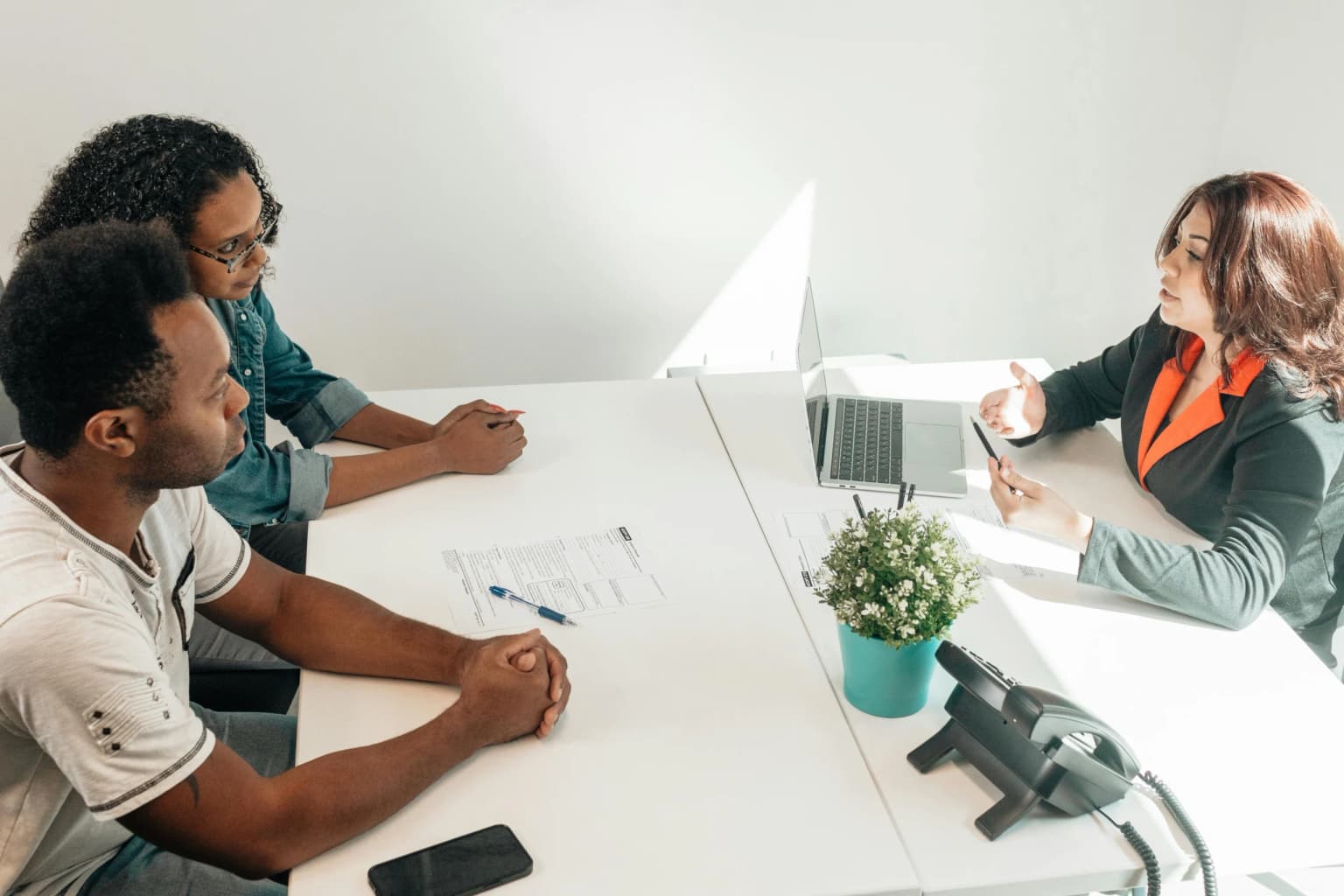 Sulit Merencanakan Keuangan? Mari Konsultasi dengan Financial Advisor!