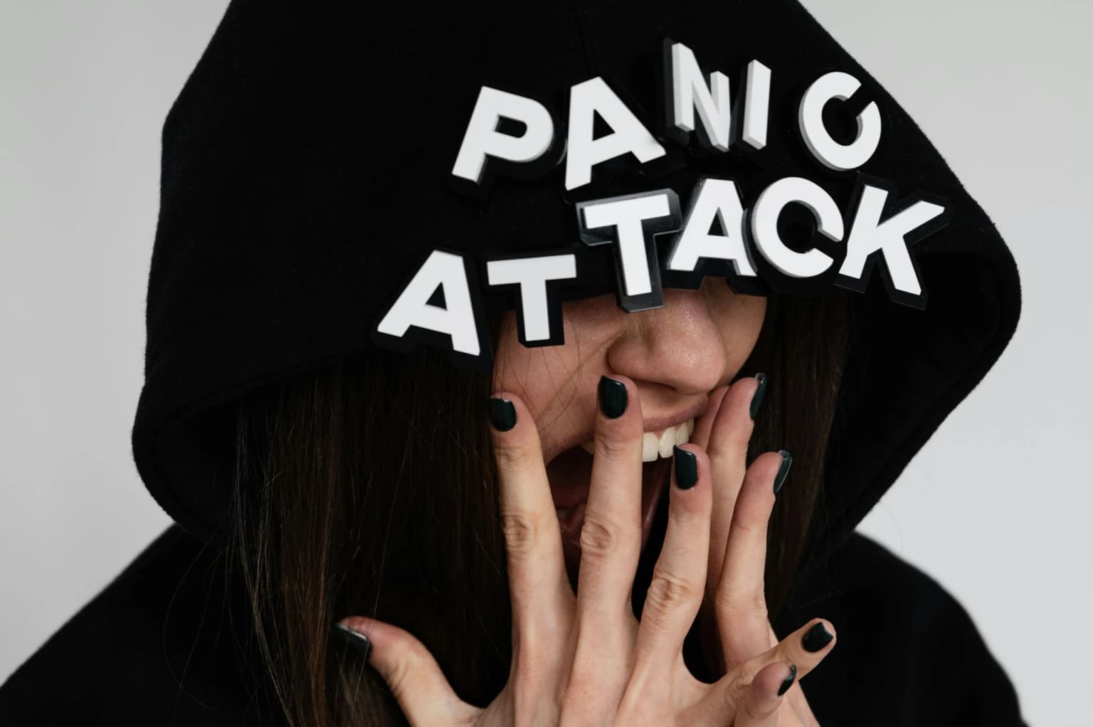 Kenali Panic Attack, Penyebab dan Cara Mengatasi di Lingkungan Kerja