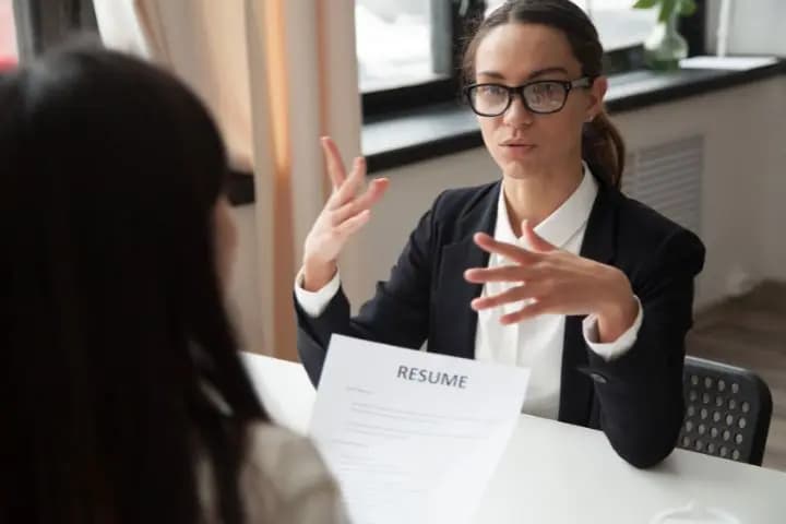 10 Cara Jawab Pertanyaan “Apa Kontribusi untuk Perusahaan?”