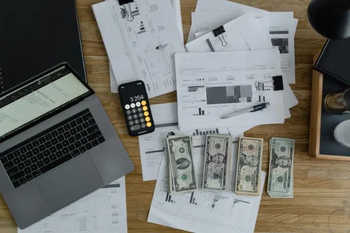 7 Tanda Perusahaan Anda Membutuhkan Payroll Solution