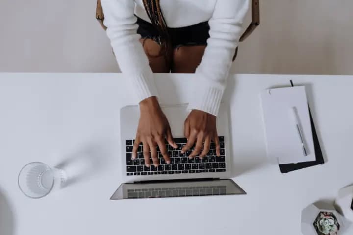 7 Tips Memilih Payroll Platform dan Rekomendasinya untuk Perusahaan