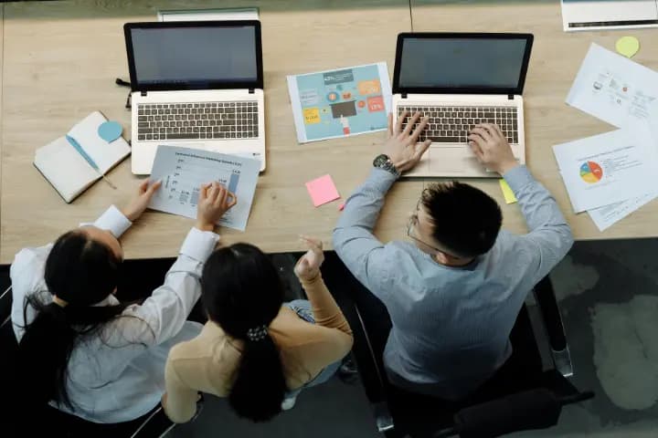 9 Fungsi Aplikasi HRM bagi Perusahaan yang Sangat Penting