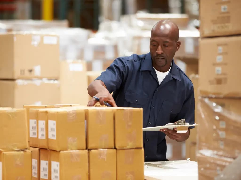 Mengenal Profesi Dispatcher Logistic dan Gajinya