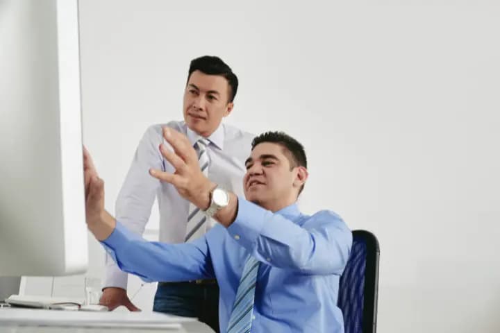 Fenomena Buddy Punching Karyawan, Bagaimana Mengatasinya?