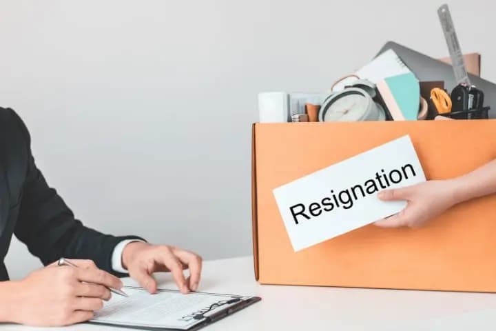 Karyawan Resign atau Kutu Loncat Dibenci HRD, Benarkah?