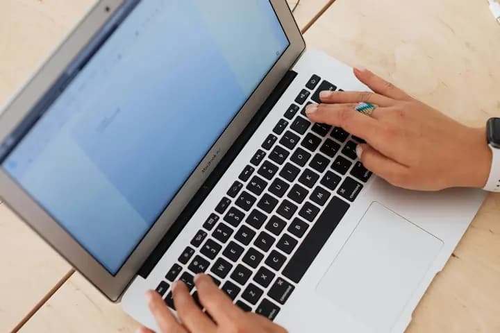 Rekomendasi Time Off Software untuk Memudahkan Pengajuan Cuti