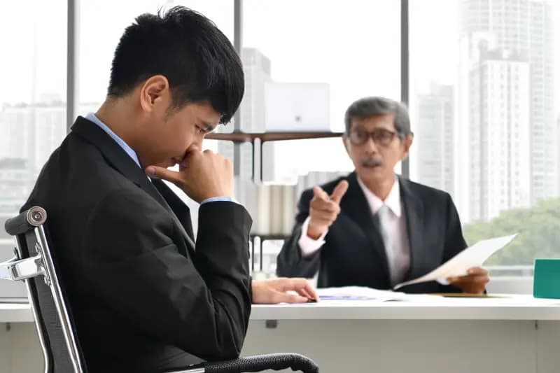 Senioritas Adalah Hal yang Umum di Lingkungan Kerja? Cari Tahu Di sini!