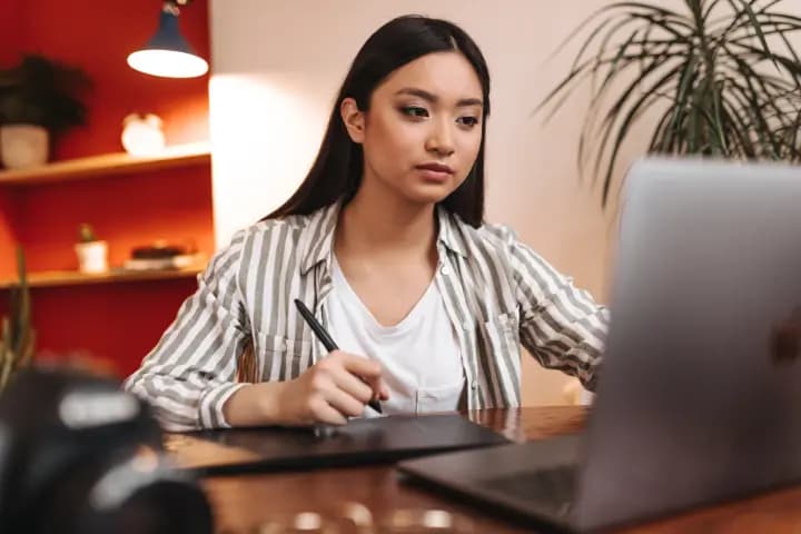 Top 8 Platform Learning Management System (LMS) Terbaik Tahun 2025