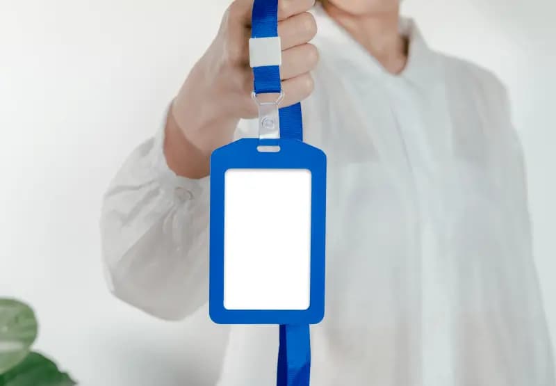 Apa Itu Lanyard, Perlukah Perusahaan Memilikinya?
