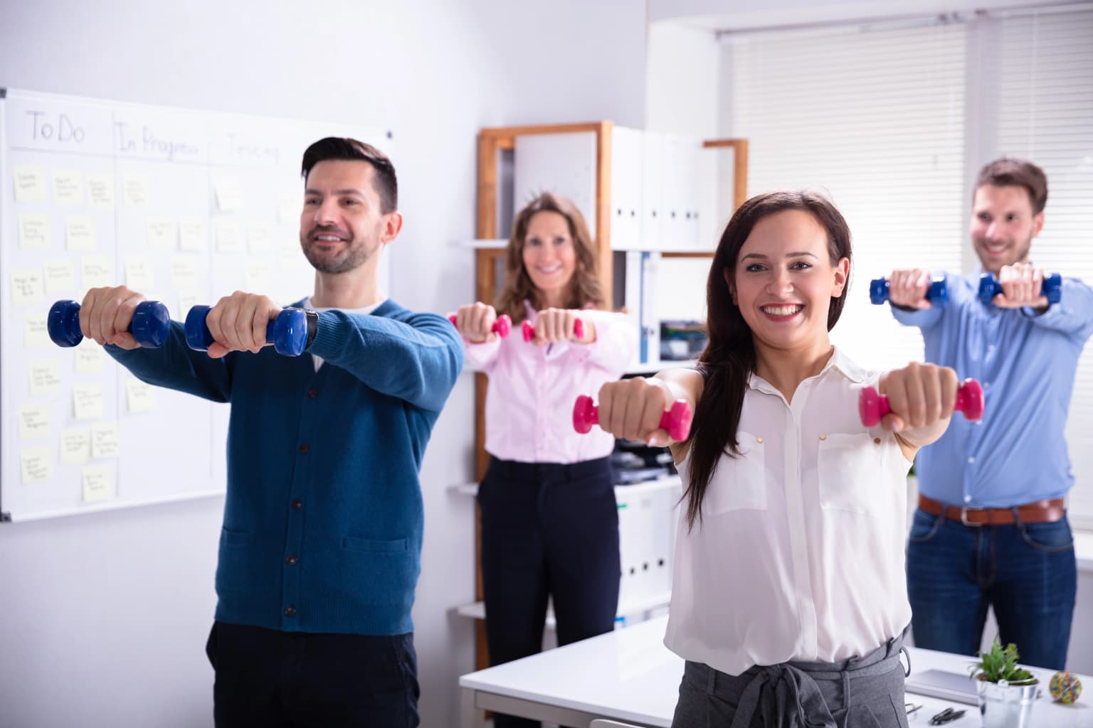 Apa itu Employee Wellness Program? Kenali Manfaat dan Cara Membuatnya