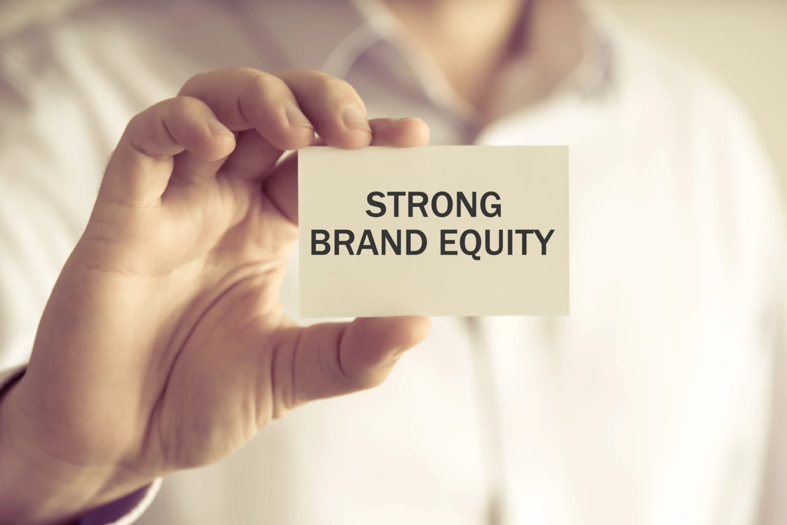 Brand Equity: Manfaat, Contoh, dan Cara Membangunnya
