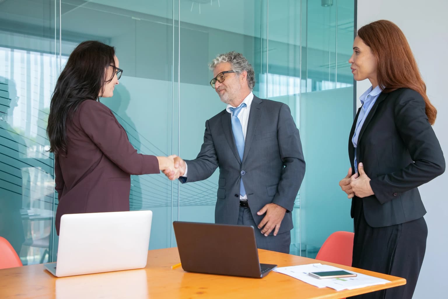 7 Tips Jitu Negosiasi Bisnis untuk Mencapai Kesepakatan Perusahaan