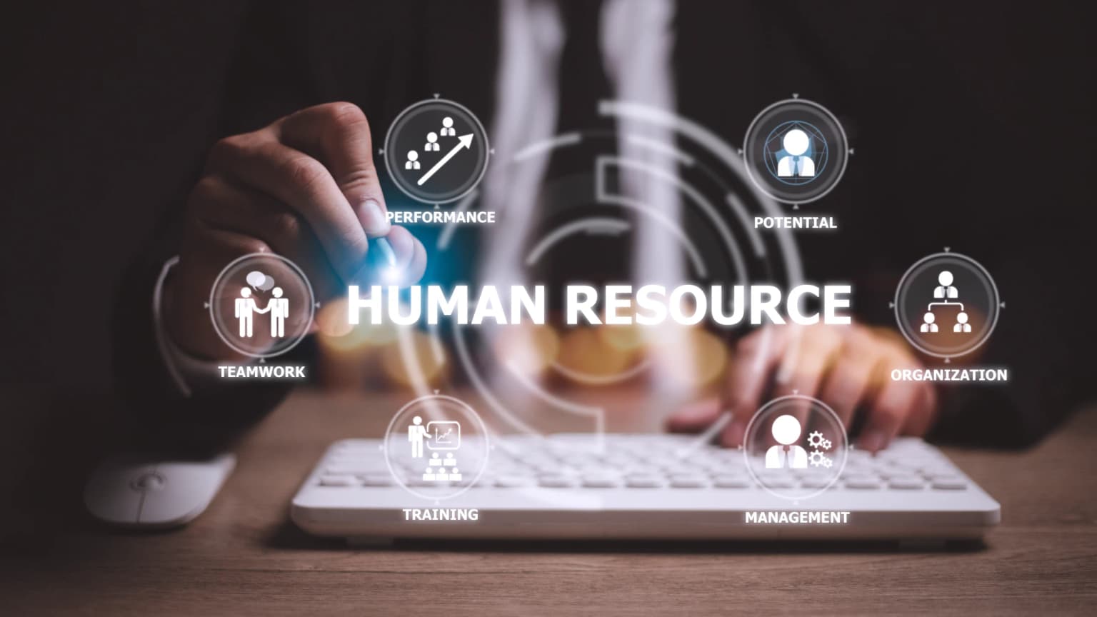 Human Resources Department: Tugas dan Penggunaan Sistem HR