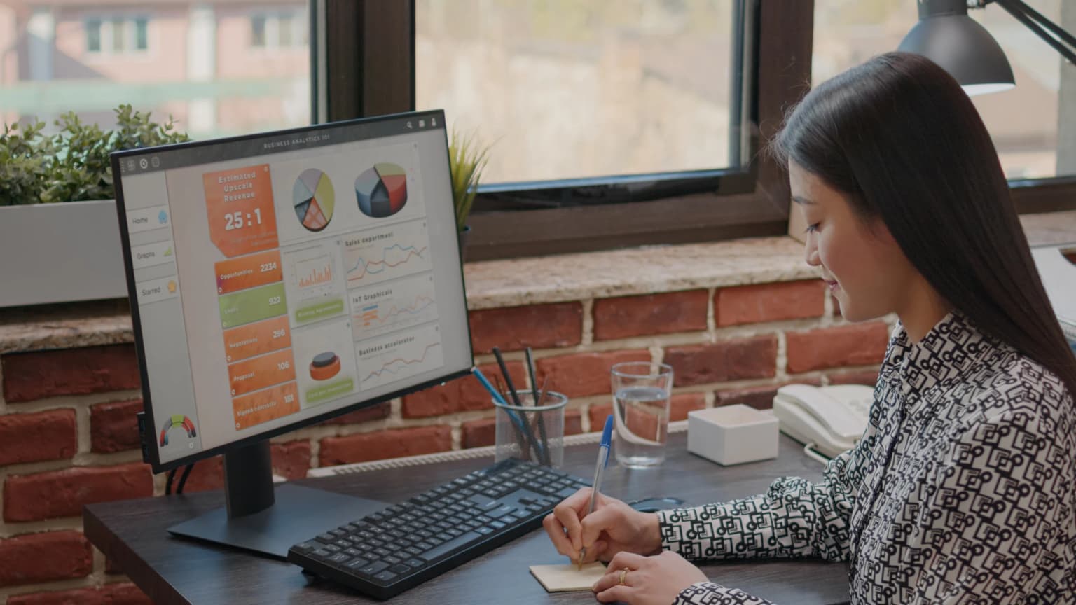 Manfaat Penggunaan Aplikasi Data Pegawai Berbasis Web