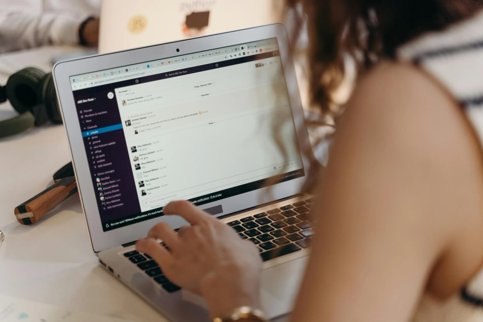 7 Cara Memilih Software Absensi Karyawan Terbaik
