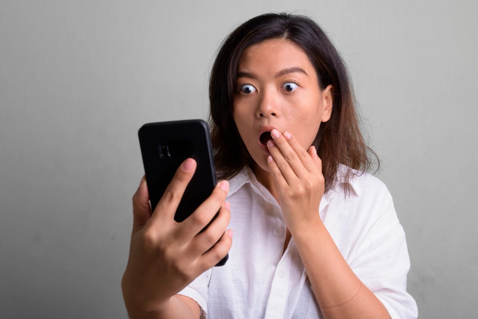 Cara Mengatasi Fenomena FOMO Agar Lebih Fokus Bekerja