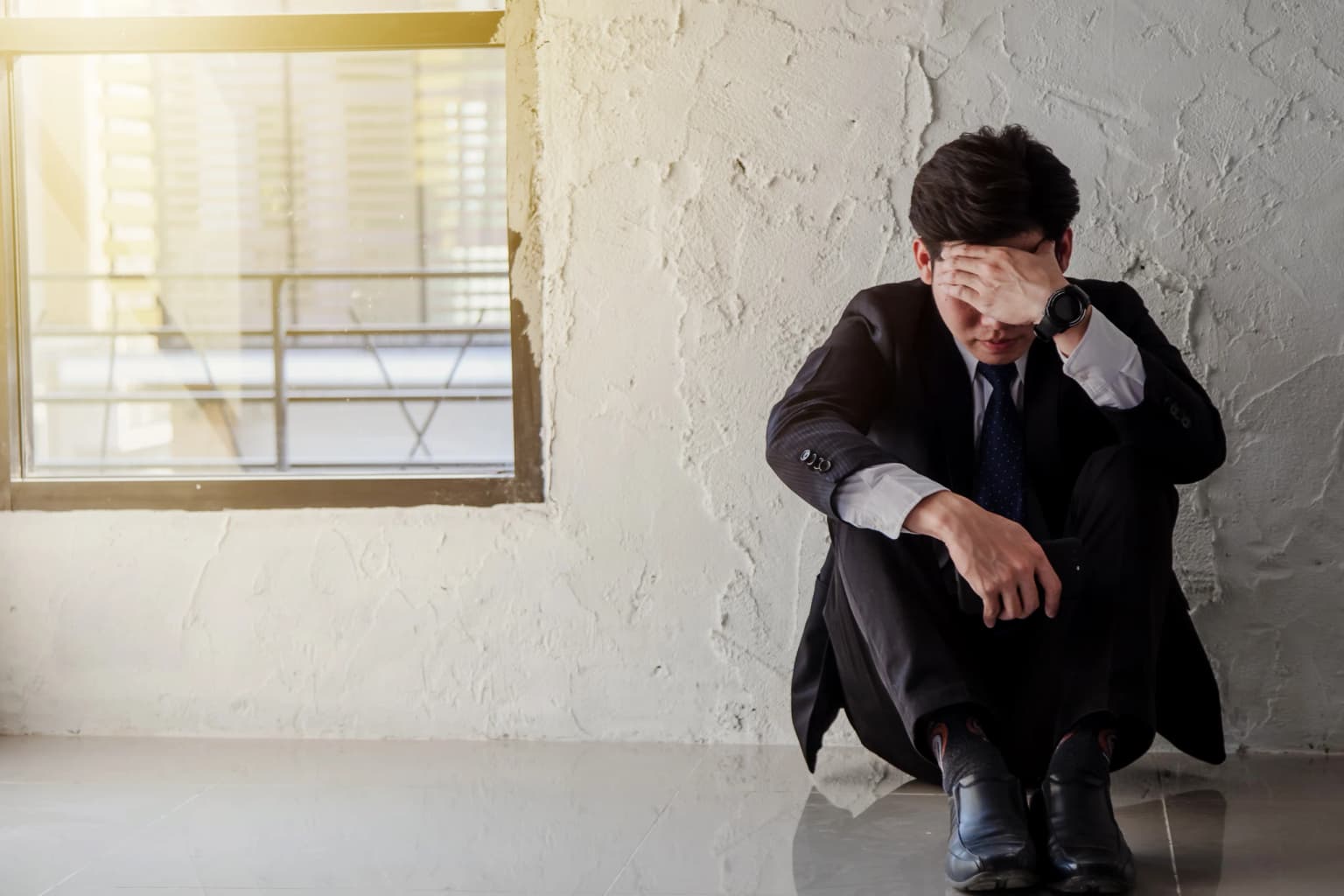 8 Tips Mengatasi Rasa Minder atau Kurang Percaya Diri di Kantor