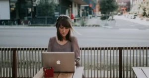 5 Langkah Membuat Surat Lamaran Kerja Anda "Stand Out"