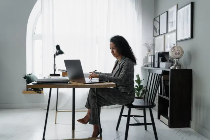 5 Prosedur Sistem Penggajian yang Perlu Tim Payroll Pahami