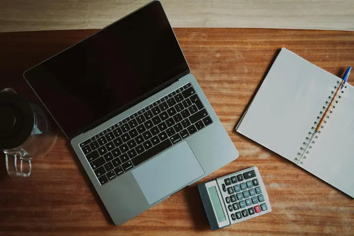 5 Rekomendasi Payroll Calculator Terbaik Untuk Hitung Gaji & Pajak