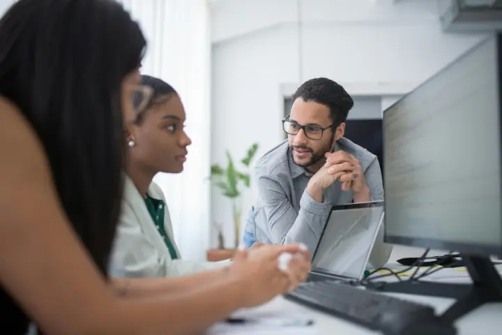 7 Rekomendasi People Management Software