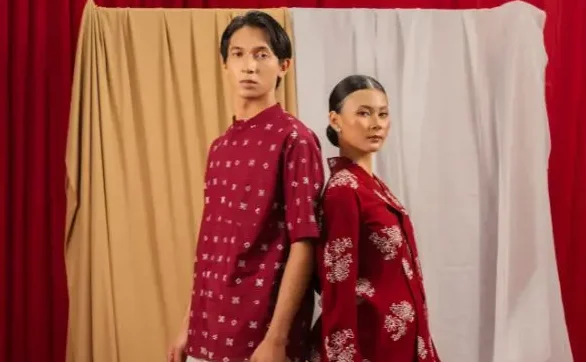 9 Model Baju Batik untuk Bekerja di Kantor atau Lapangan