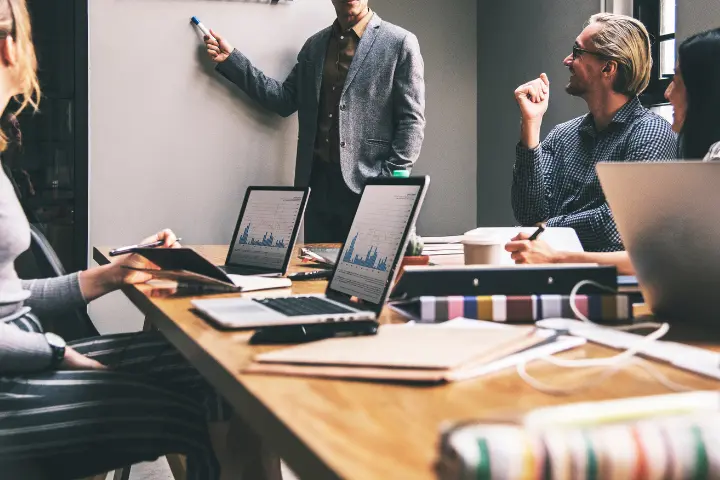 9 Tips Meeting Efektif dalam Perusahaan