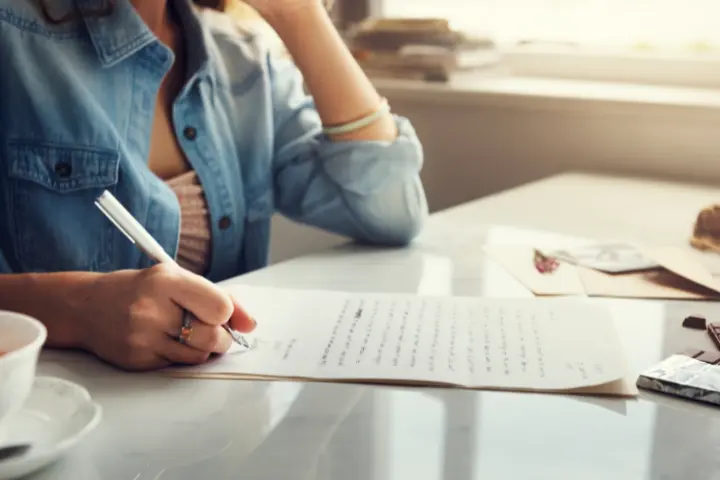 Apa Itu Essay Method dalam Performance Appraisal Ini Penjelasannya!