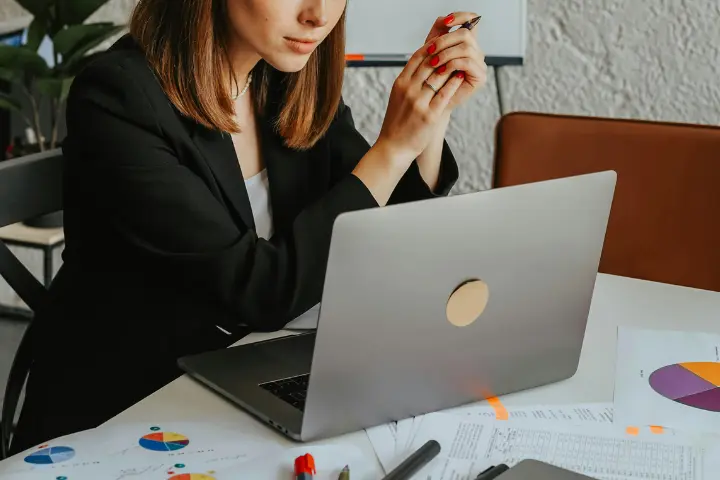 Apa Itu HRIS Analyst: Tugas dan Kualifikasinya
