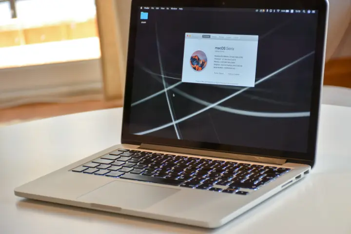 Apakah Benar Jejak Digital Bisa Pengaruhi Karier?