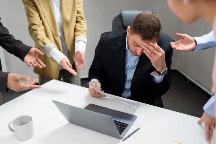 Arti Job Dissatisfaction: Ketidakpuasan Kerja, Perlukah HR Khawatir?