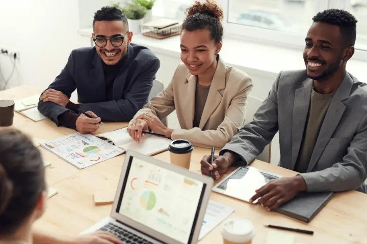 Bagaimana Menerapkan Employee Centric Culture di Perusahaan?