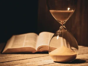 Simak aturan cuti haji karyawan swasta menurut UU, durasi maksimal cuti, dan hak menerima gaji selama menunaikan ibadah.