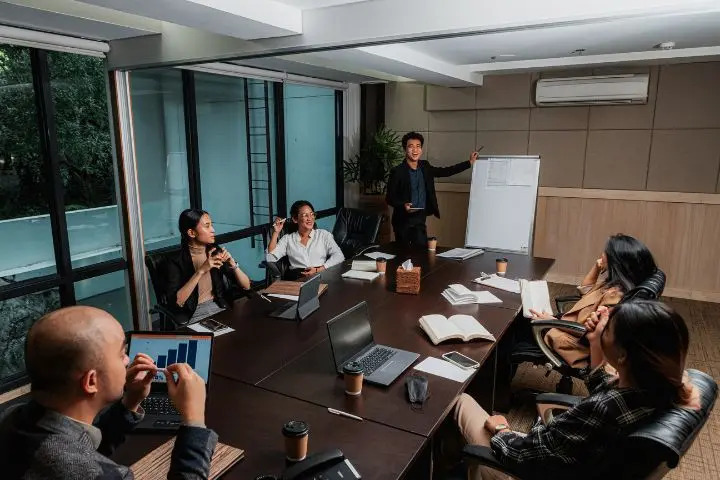 Cara Membuat Agenda Rapat Perusahaan yang Efektif dan Contohnya