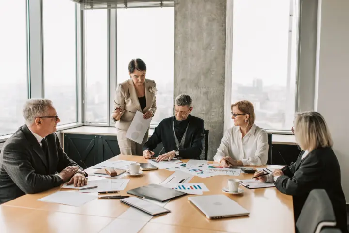 Cara Menumbuhkan Komunikasi Antar Budaya di Tempat Kerja