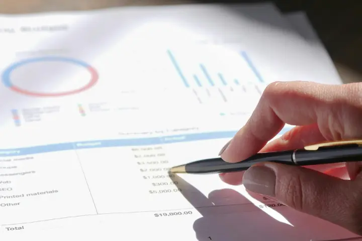 Credit Marketing Officer: Pengertian, Tugas, Skill, Gaji