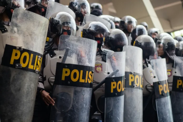 Daftar Gaji Polisi dari Bharada Hingga Jenderal Terbaru 2024