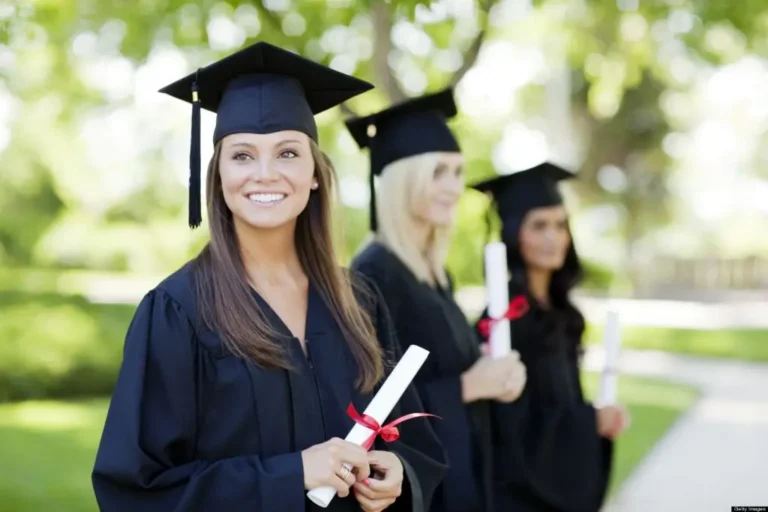 Fresh Graduate vs Karyawan Berpengalaman. Rekrut yang Mana?